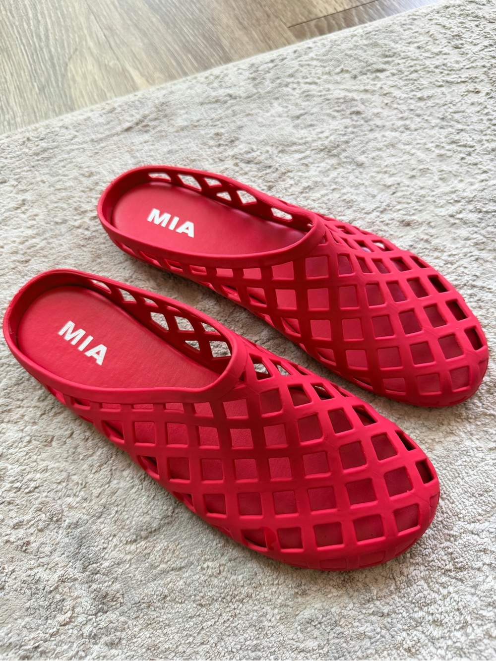 MIA Kandie Red Lattice Jelly Mules Slides Size 8